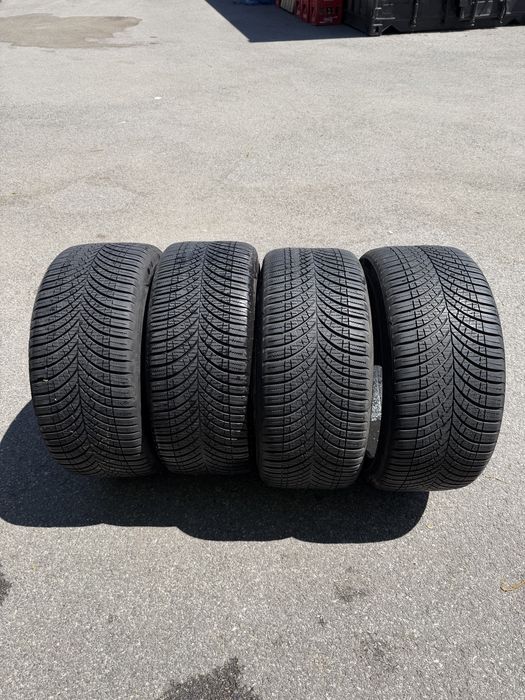 Продавам 4 броя всесезонни гуми Goodyear 225/40/18