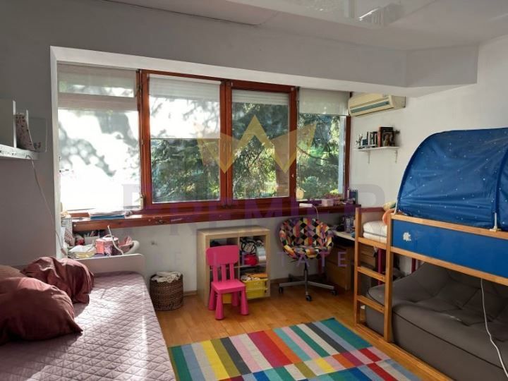 Продава се Тристаен апартамент в София, Лозенец - 99 кв.м за 4162 €/кв.м - Снимка #1