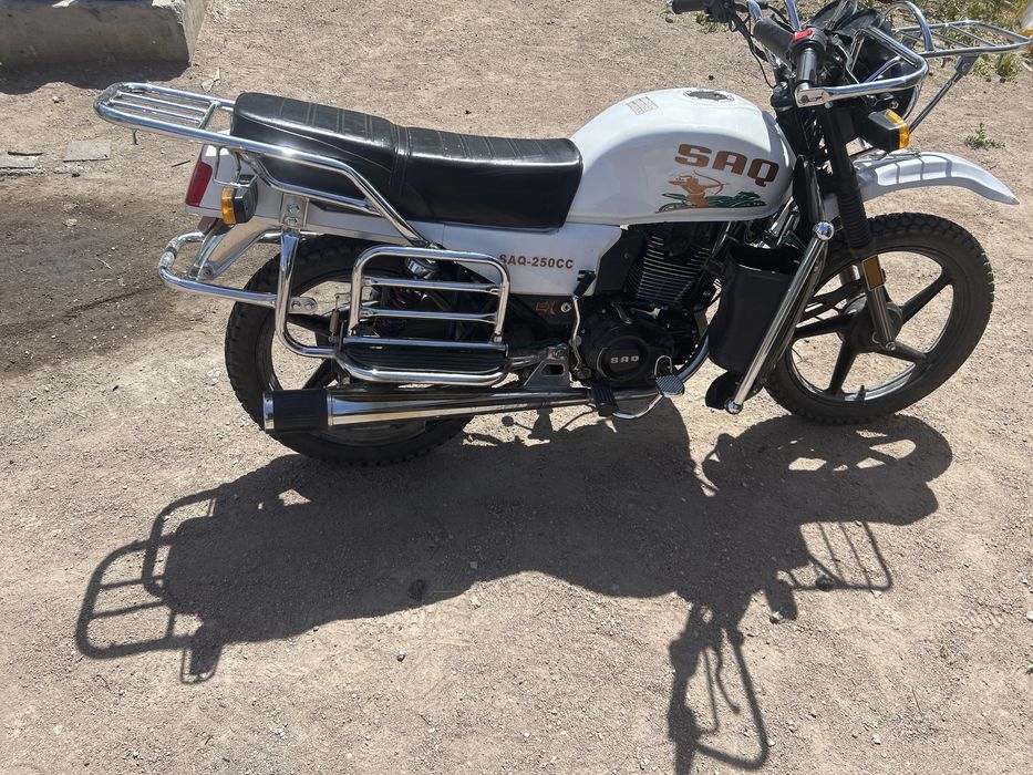 Продам мотоцикл 250 кубов торг имеется