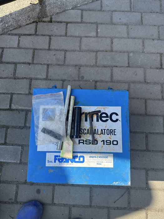 Masina pentru samfren in beton