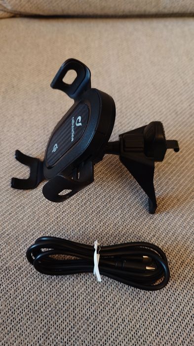 Стойка за кола Cellularline за въздуховод с безжично зареждане USB-C