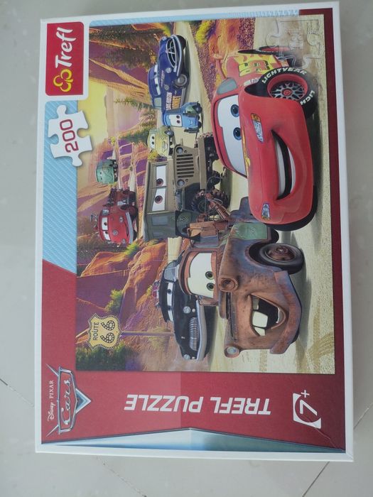 Lot 10 puzzle -uri diverse