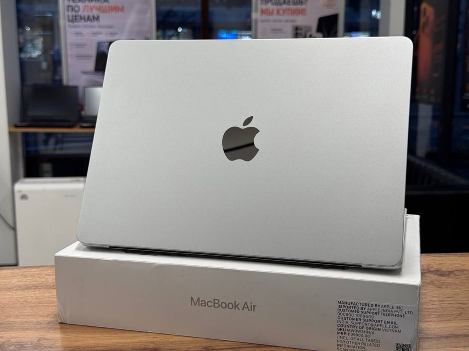 MacBook Air M4 2025