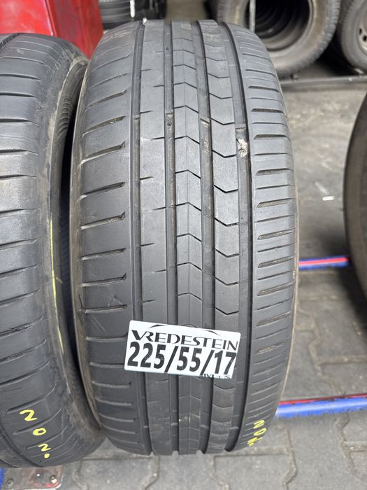 225/55/17 Vredestein