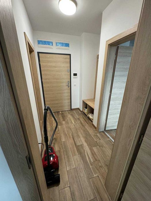 Дава се под наем Двустаен апартамент в Варна, Цветен квартал - 60 кв.м за 850 € - Снимка #3