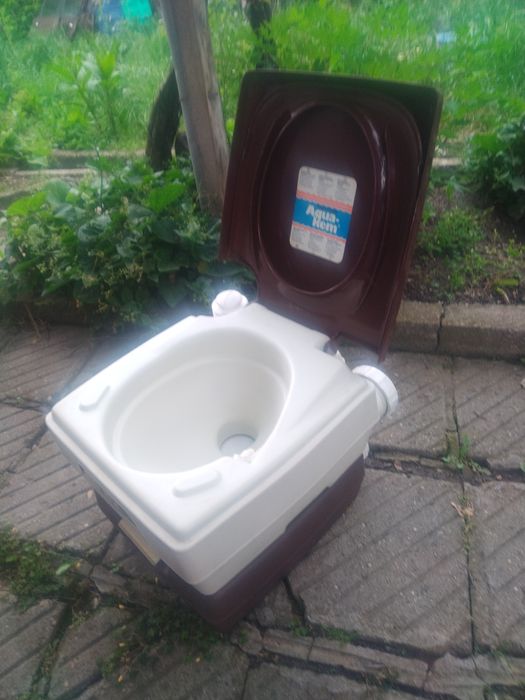 Преносима химическа  тоалетна за каравана, кемпер, къмпинг, лодка, вил