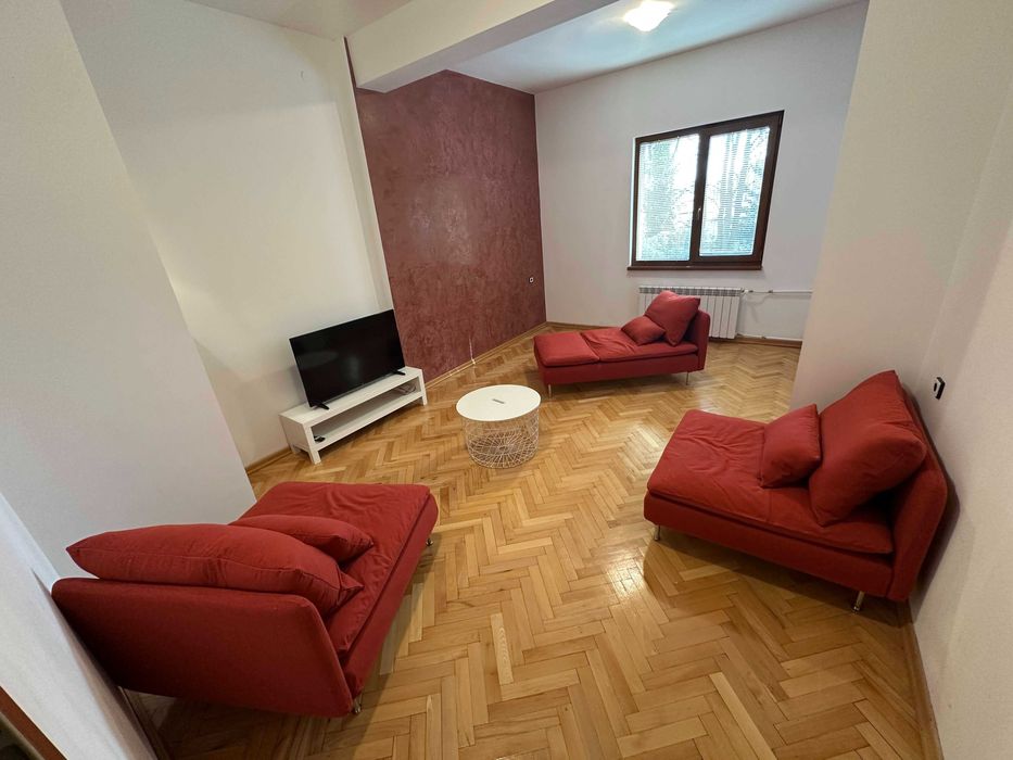 Дава се под наем Къща в София, Бояна - 164 кв.м за 1350 € - Снимка #2