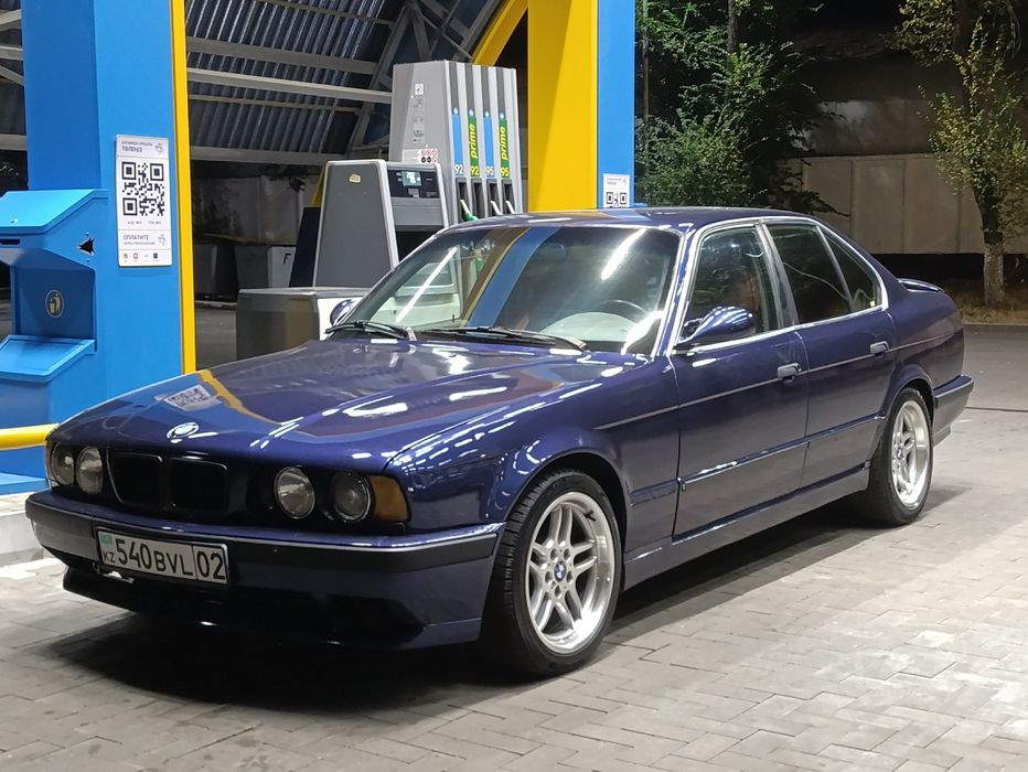 Продам  BMW  E34