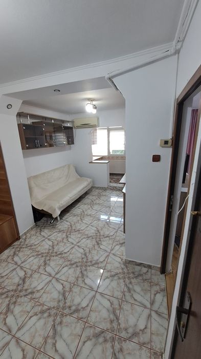 Apartament 2 camere decomandat de închiriat – Calea Lipovei (Sever Bocu) – 400 €