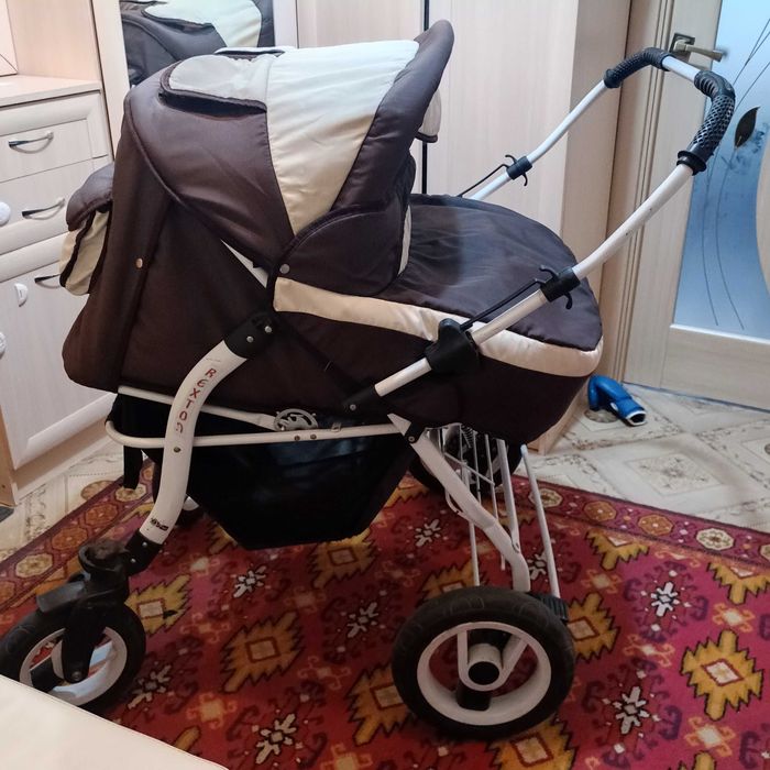 Коляска для двоих детей