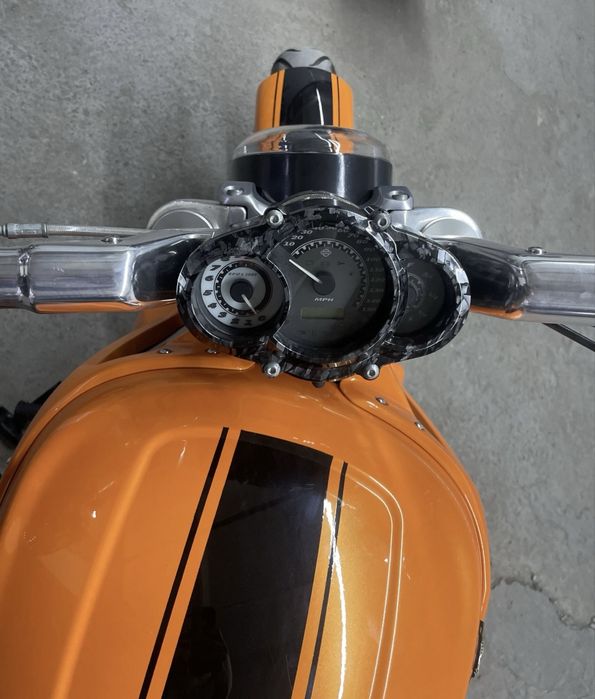 Срочно Harley Davidson V-Rod