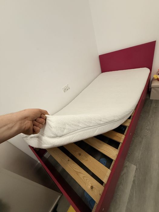 Cadru de pat cu saltea  90x200