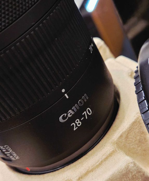 Обектив - Canon RF 28-70mm F2.8 IS STM