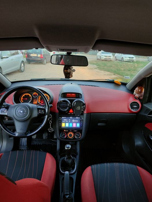 Opel corsa D 2010