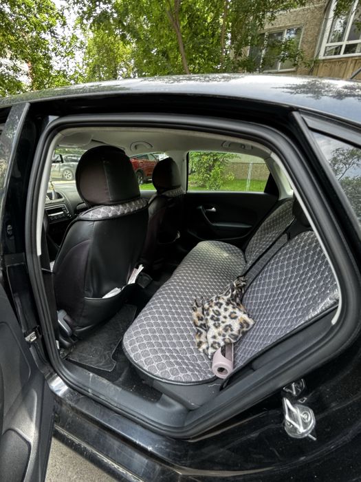 Продам машину Volkswagen polo 2014