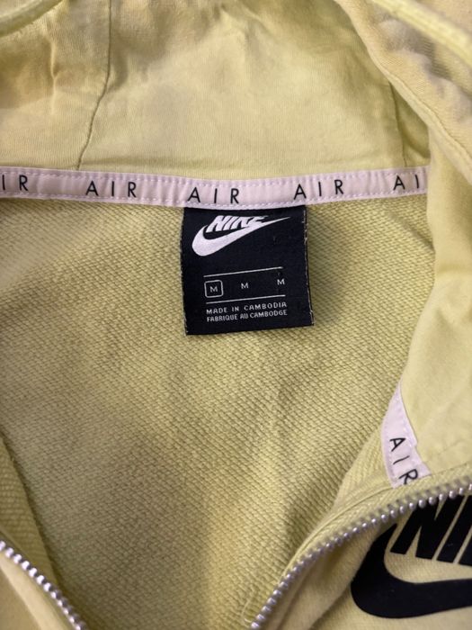 Дамски суичъри Nike