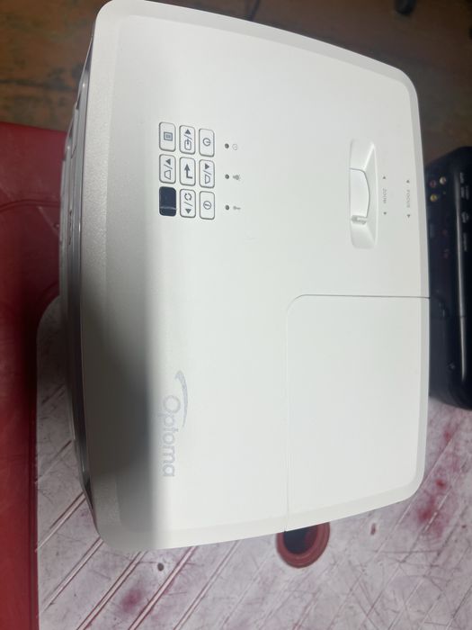 Проектор Optoma X345 есть 2 шт