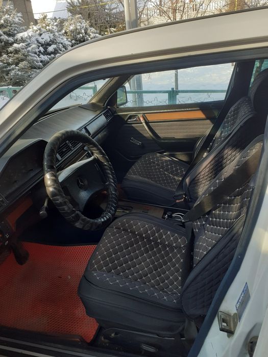 Мерседес 124 Е 124