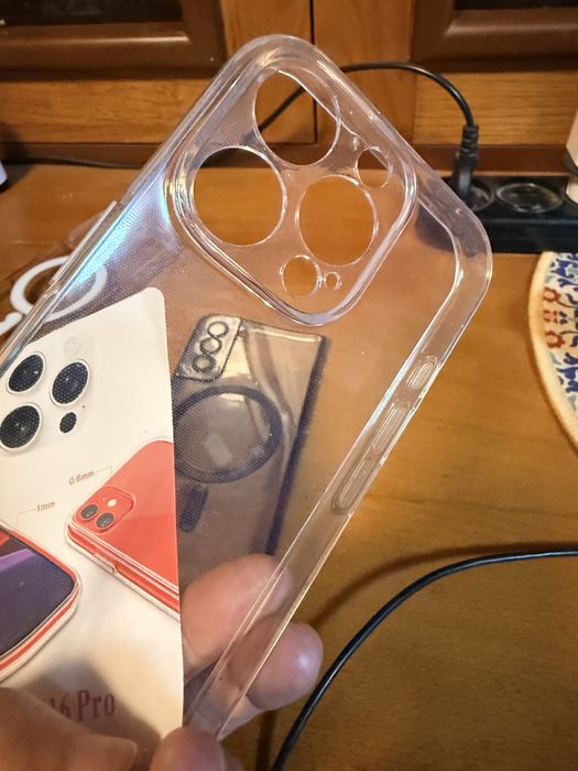 Чехлы на iPhone 16 pro,за 1 штук 25000