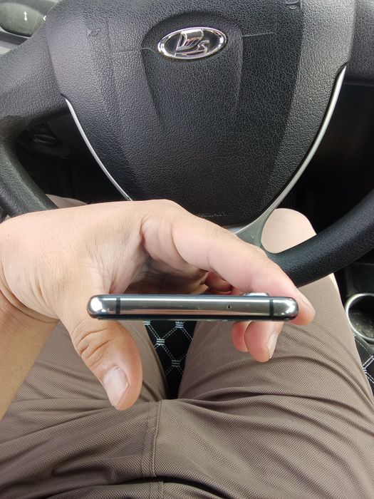 Продам телефон Хуавей п20