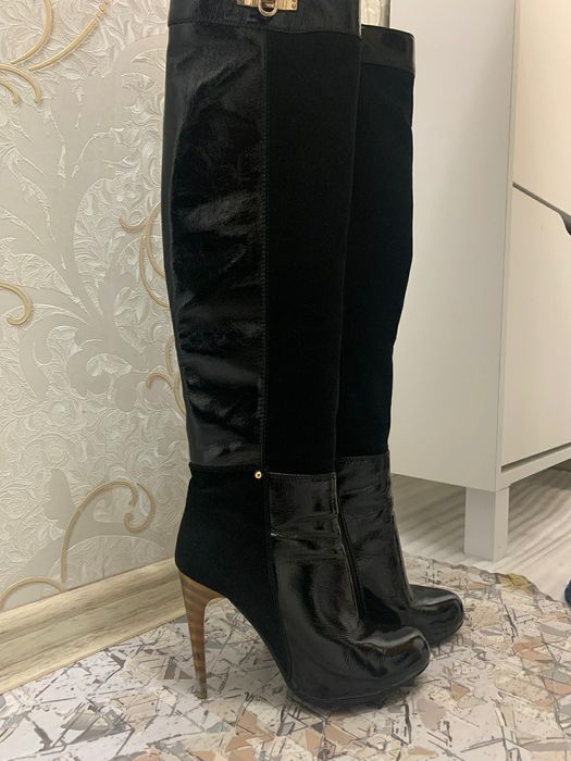 Продам черные сапоги