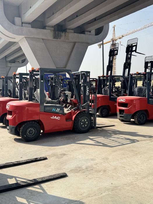 Вилочный погрузчик Автокара Кара  "JAC" 3 тонна 3 метр