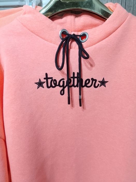 Женский спортивный костюм