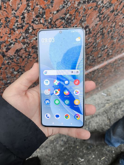 Telefon sotiladi PocoX6Pro 12/512