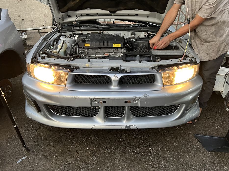 Контрактный двигатель мотор в морде акпп коробка бу на Галант из Япони