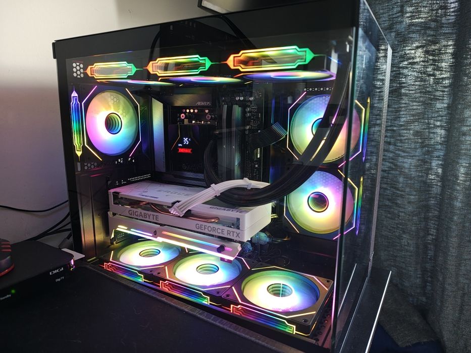 Vand carcasa PC Serioux Shadow