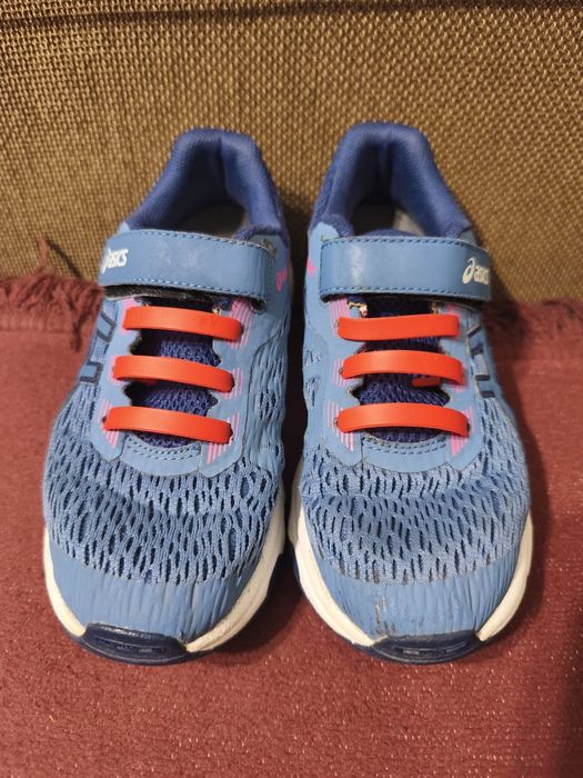 Asics copii marimea 35 (22cm)