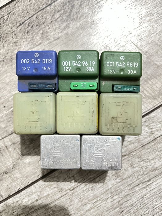 Реле и прочие кнопки на мерседес