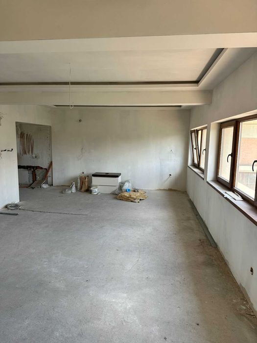 Продава се Двустаен апартамент в Казанлък - 70 кв.м за 1530 €/кв.м - Снимка #1