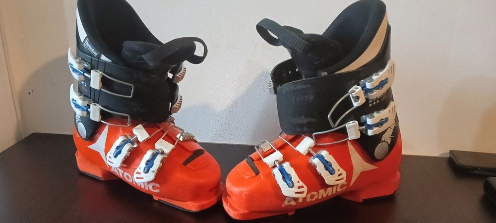 Vand clapari Atomic Silver si Atomic Waymaker Jr R 4