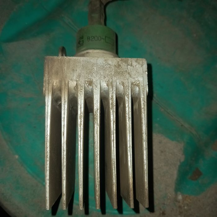 Диод В 200      .