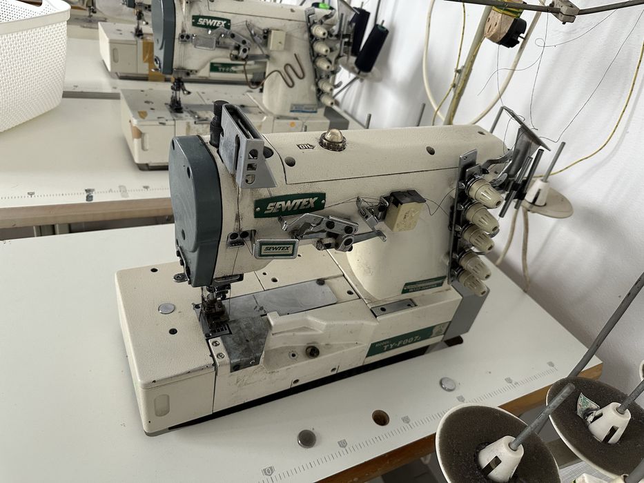 Masina Ubberdek , cusatura cu acoperire