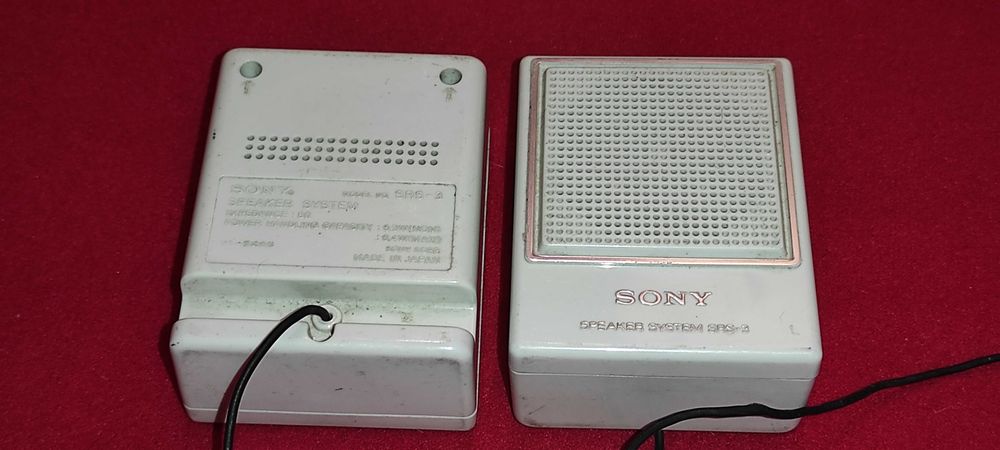 2 Mini Boxe SONY model srs 3- 8 ohm. / japan