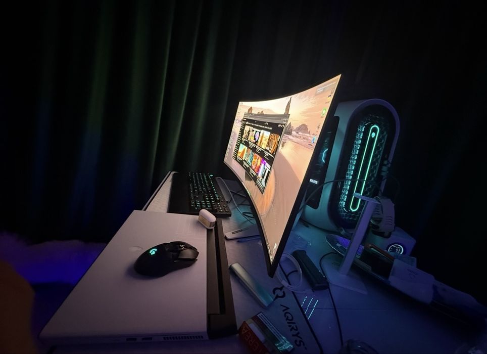 Alienware R13 i9 12900KF / RTX 3090 / 64GB DDR5 – HIGH END