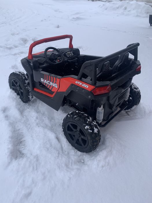 Продам детскую элекро багги