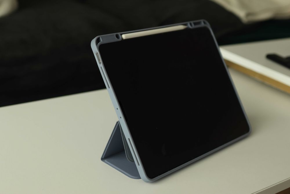 iPad Pro 12.9” (2018, Gen 3) + Apple Pencil - 64GB