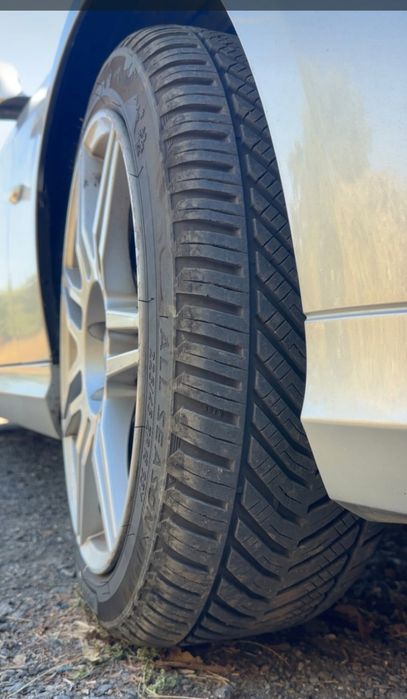 Jante BMW 5X120 R18 cu anvelope 225/45 R18 ( 2024)-Stare Excelentă, 1600 fix. All Season, M+S