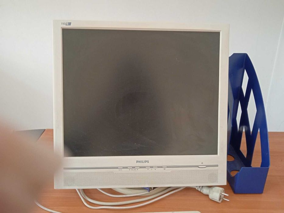 Монитори, различни модели