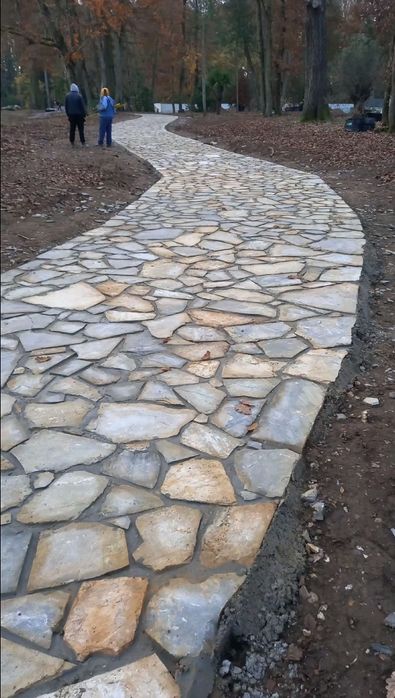 Piatra naturala ne deplasam in toata tara
