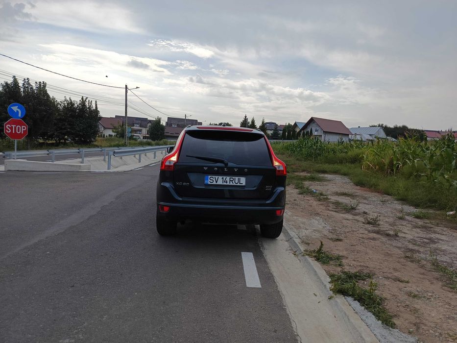 Volvo XC60 – Proprietar, 300.000 km, stare bună