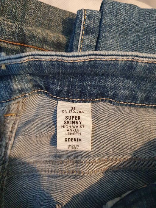 Дънки/панталони 10лв. Палта 50лв./бр.