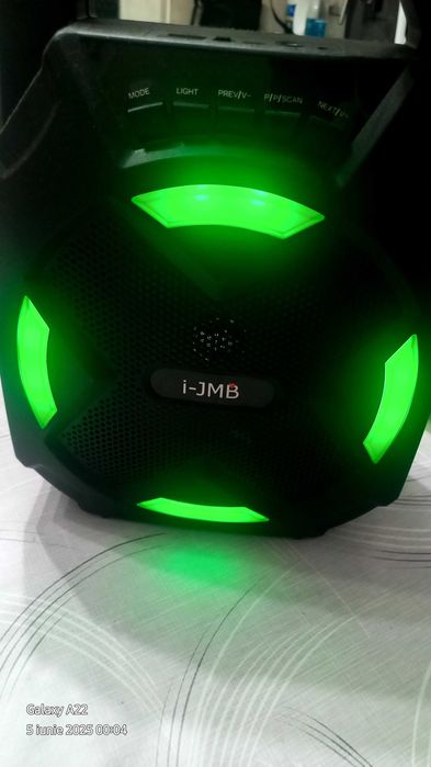 Boxa bluethoot radio sd card noua