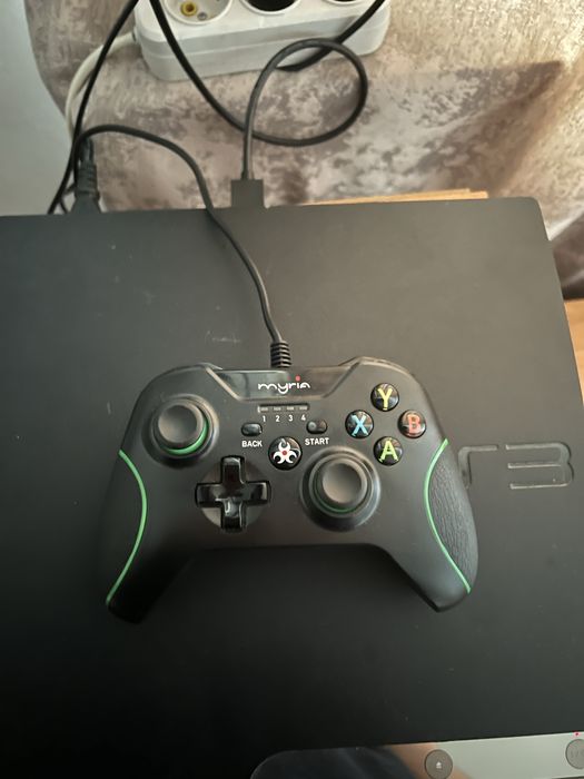 Vând Ps3 modat cu Hen