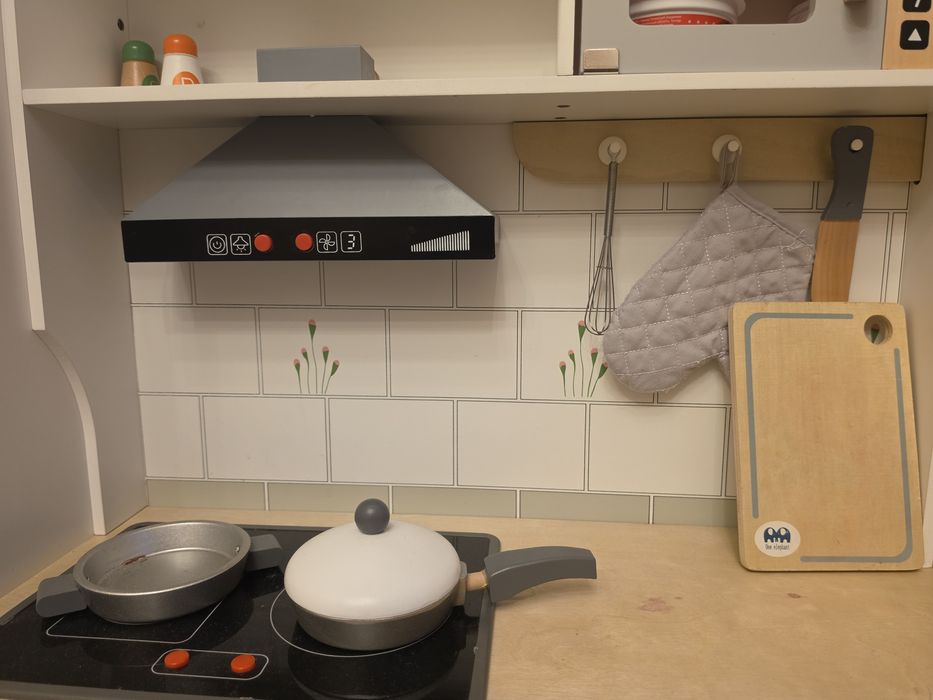 Детская игровая кухня