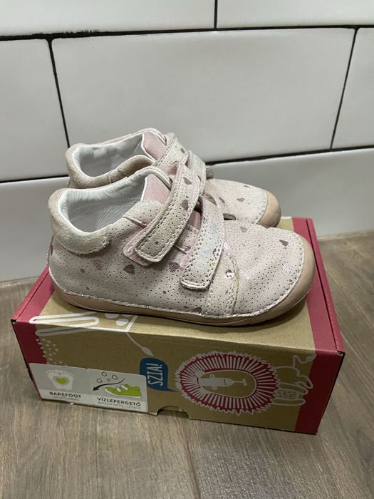 Боси обувки за момиче DD step