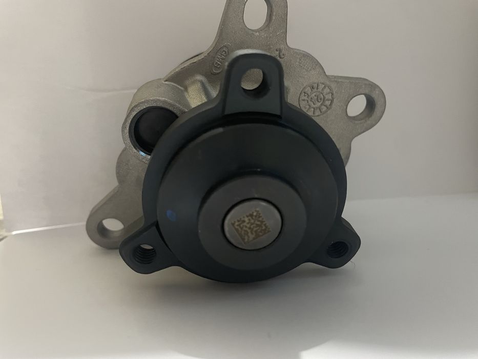 Pompa apa Renault 2101016867R